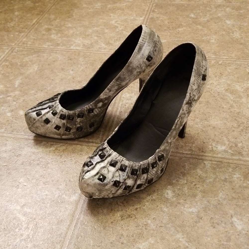Buckle studded heels